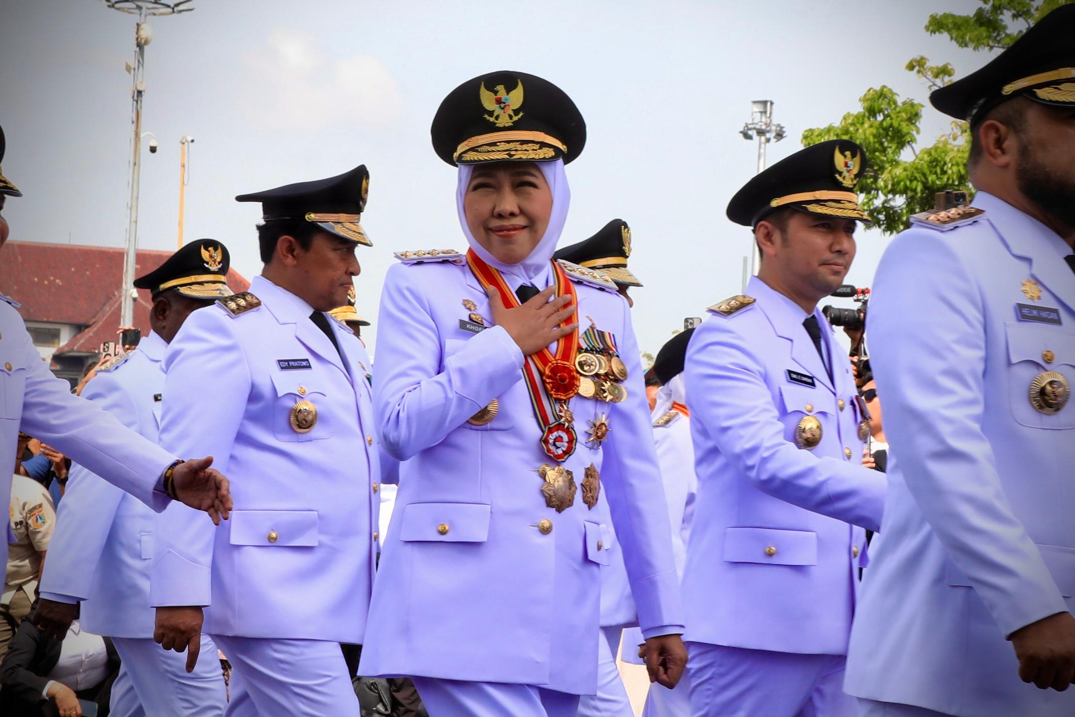 Resmi Dilantik Presiden sebagai Gubernur dan Wagub Jatim 2025-2030, Khofifah-Emil Siap Sinergikan Nawa Bhakti Satya dengan Asta Cita