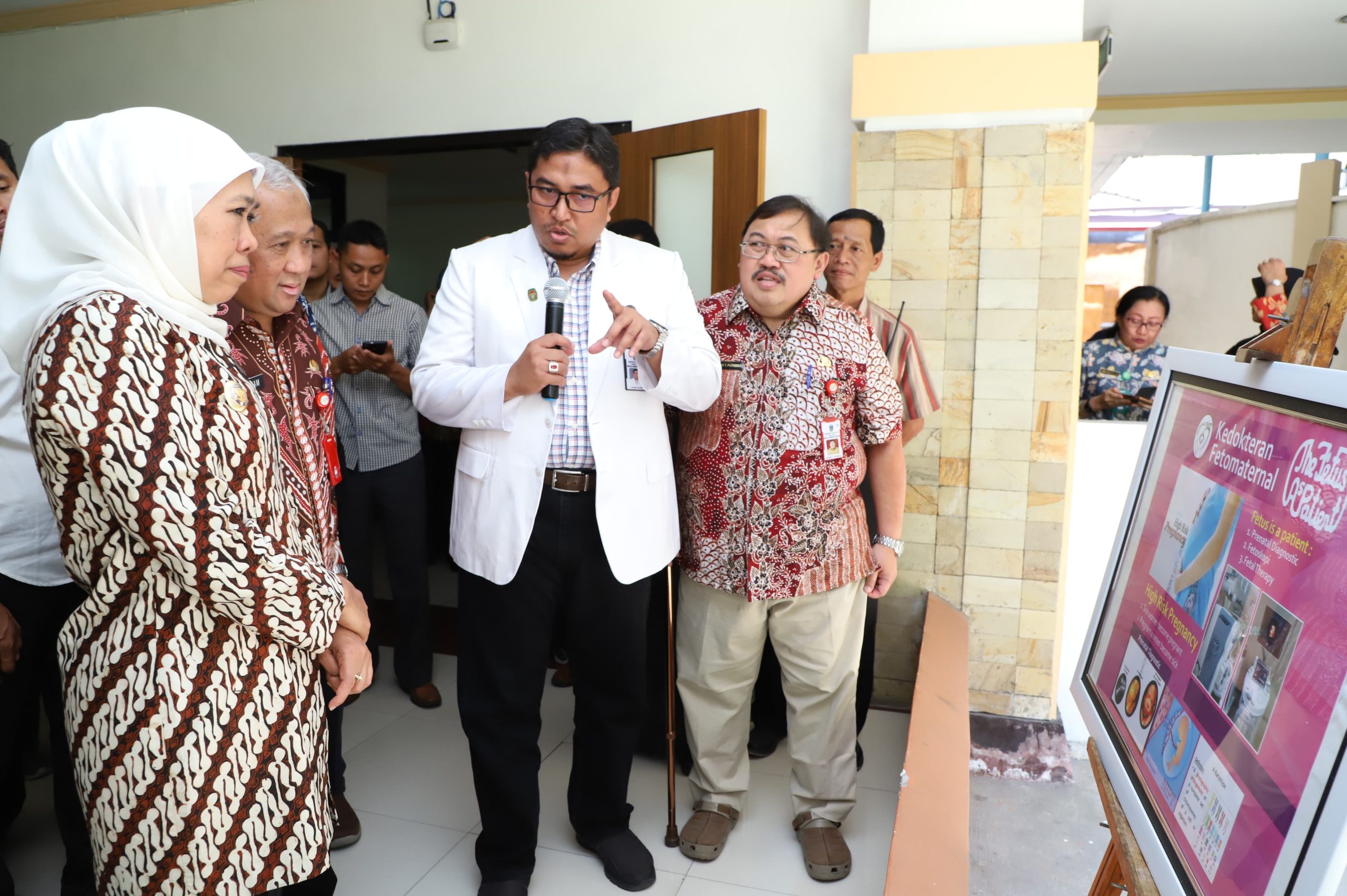 Gubernur Khofifah Apresiasi Program Yankes Bergerak Tahap 1 Berhasil Layani 406 Warga Pulau Raas, Dekatkan Layanan Kesehatan untuk Warga Kepulauan