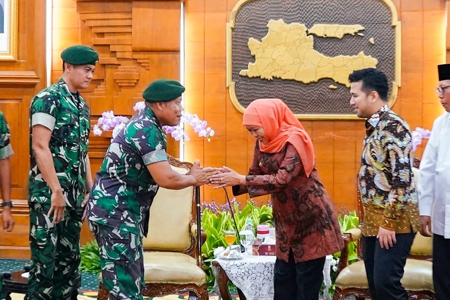 Rampungkan Renovasi 18 Rumah Prajurit Divif 2 Kostrad Malang, Gubernur Khofifah: Ini Bentuk Sinergitas Pemprov Jatim Dengan TNI