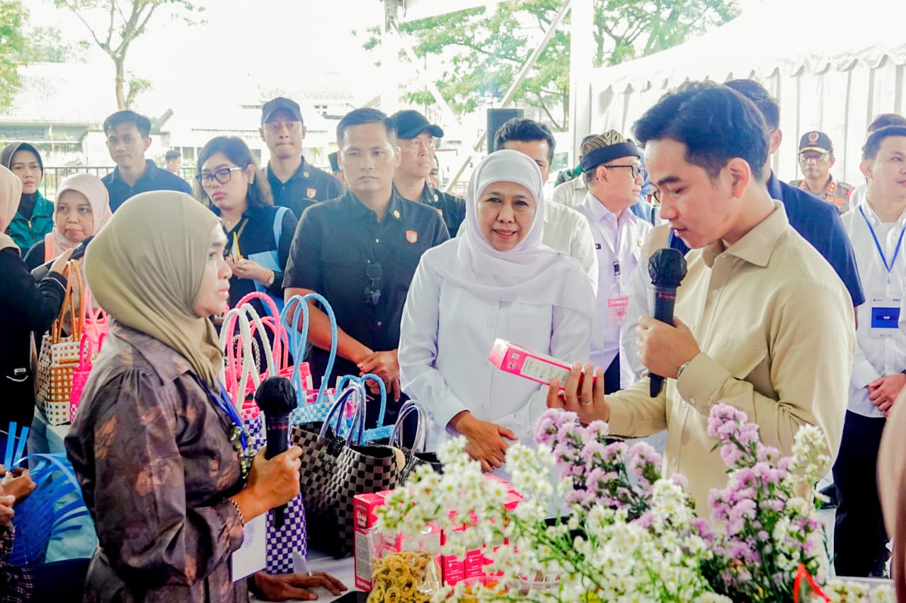 Wapres Gibran Sapa Pendamping dan Nasabah PNM Mekaar di Banyuwangi, Gubernur Khofifah Optimis Mampu Tingkatkan Kesejahteraan Keluarga  di Jatim