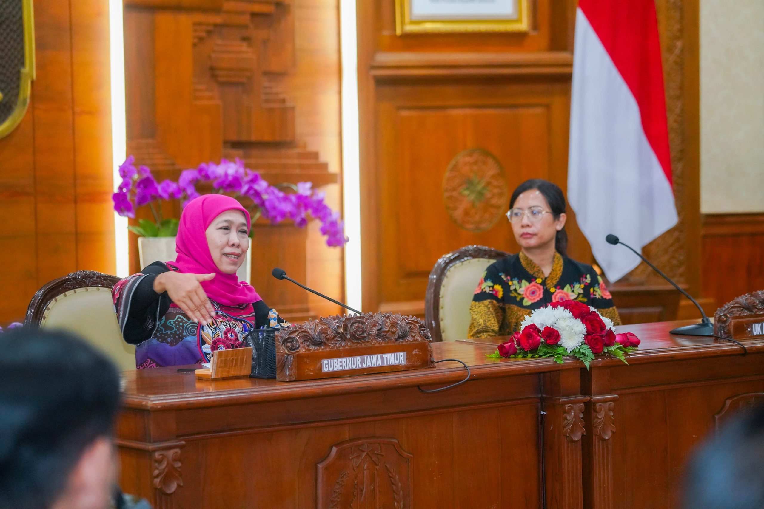 Dukung Mobilitas Massal di Jatim, Gubernur Khofifah :  UK Embassy Bantu  Percepat Realisasi Kereta Perkotaan Terpadu di Aglomerasi Surabaya