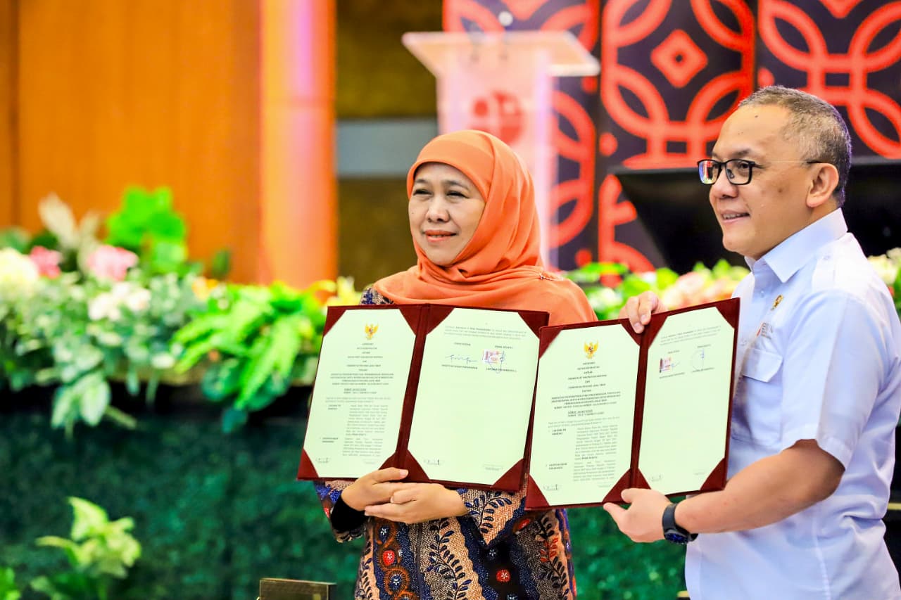 Gubernur Khofifah Terima Penghargaan BRIDA Optimal 2025, Bukti Riset Jadi Fondasi Kebijakan Pembangunan