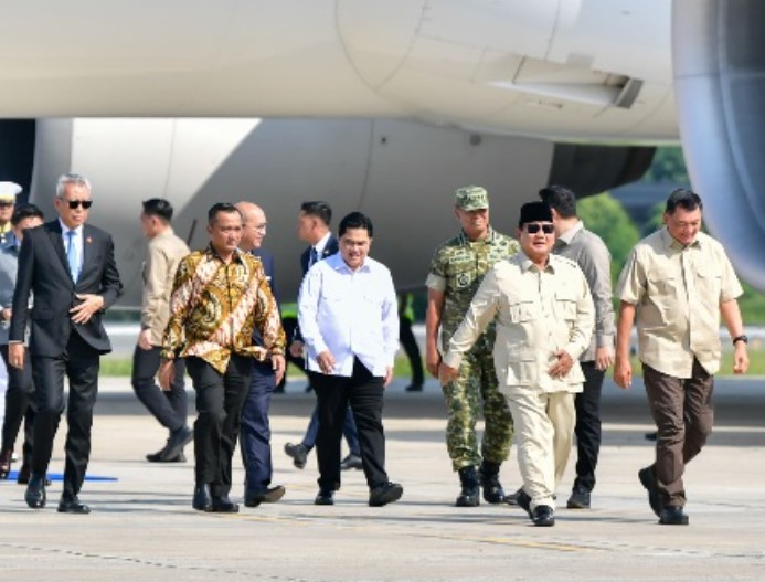 Menpora Erick Sambut Kedatangan Presiden Prabowo Seusai Hadiri KTT Perdamaian Gaza