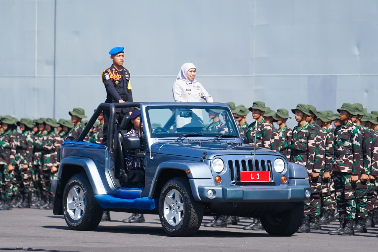 Gubernur Khofifah Ajak Taruna SMA Negeri se-Jatim Bangun Kepemimpinan Berkarakter dan Tangguh Menuju Indonesia Emas 2045