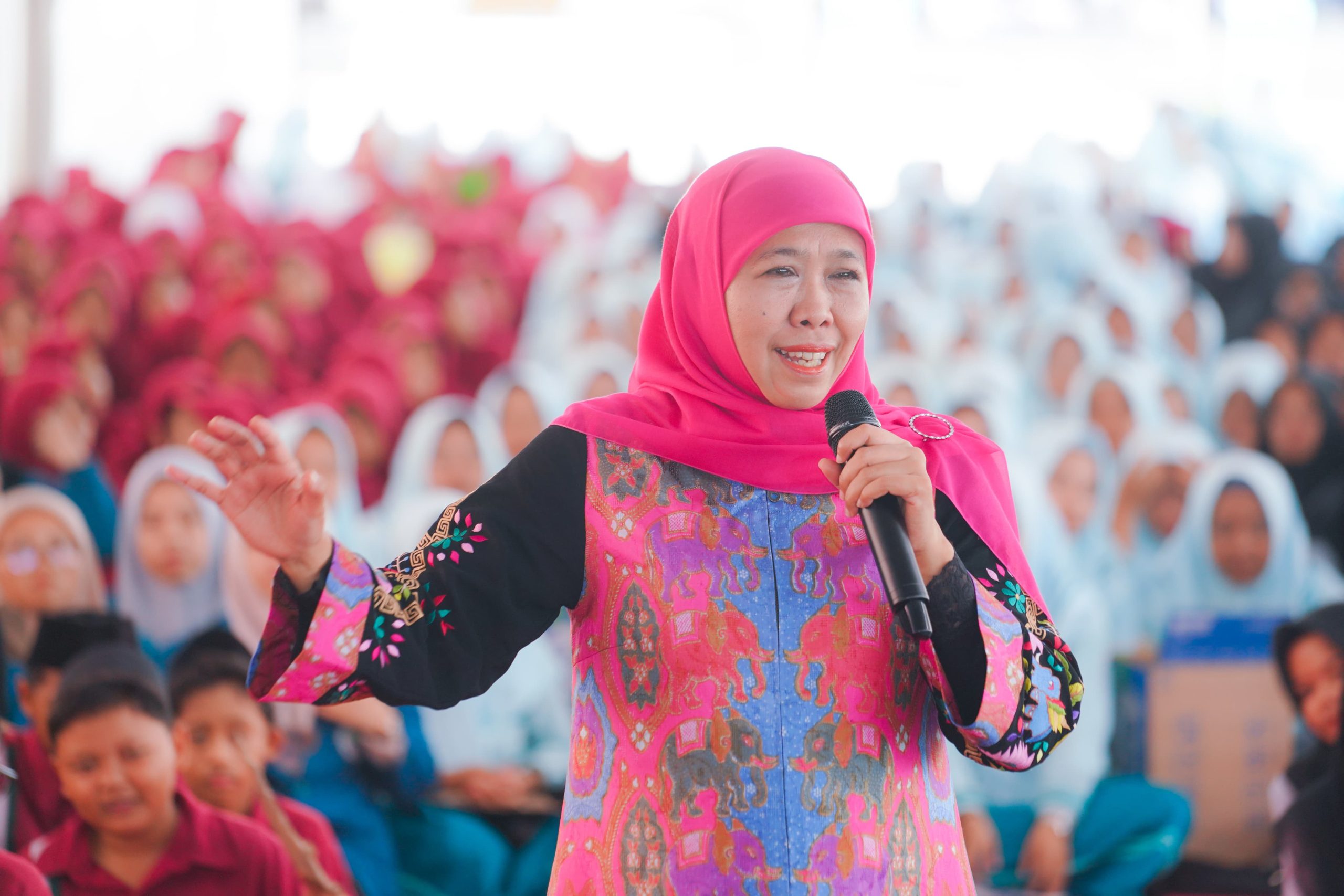 Gubernur Khofifah: Santri Adalah Pagar Utama NKRI, Teladan Keikhlasan dan Ketangguhan Bangsa