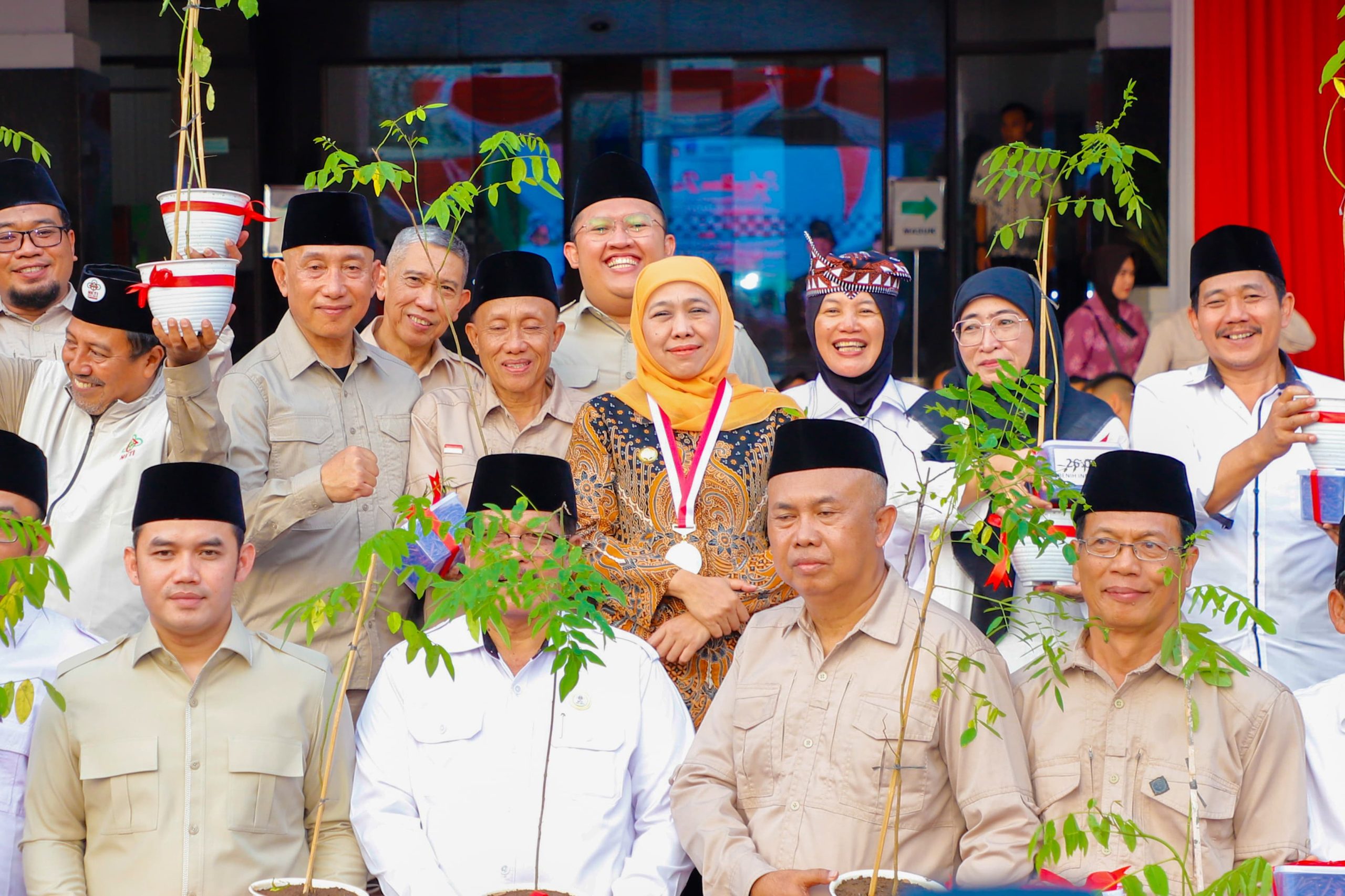 Gubernur Khofifah Ajak HKTI Wujudkan Kedaulatan Pangan dari Jawa Timur