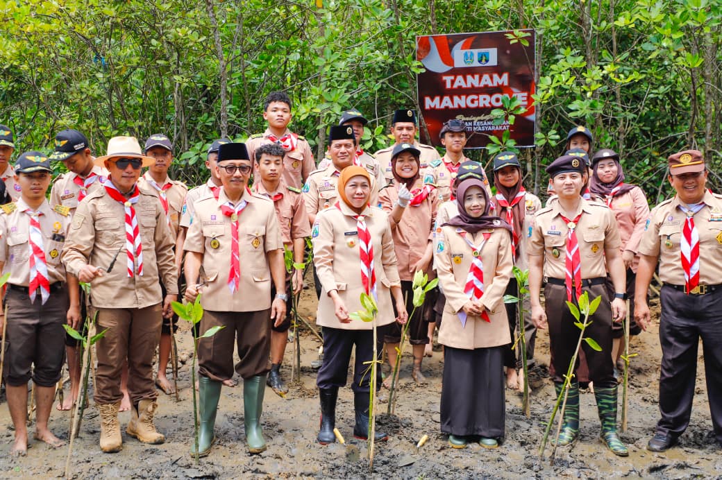 Penguatan Wawasan Kebangsaan Pramuka, Gubernur Khofifah Tekankan Pentingnya Aksi Nyata untuk Negeri