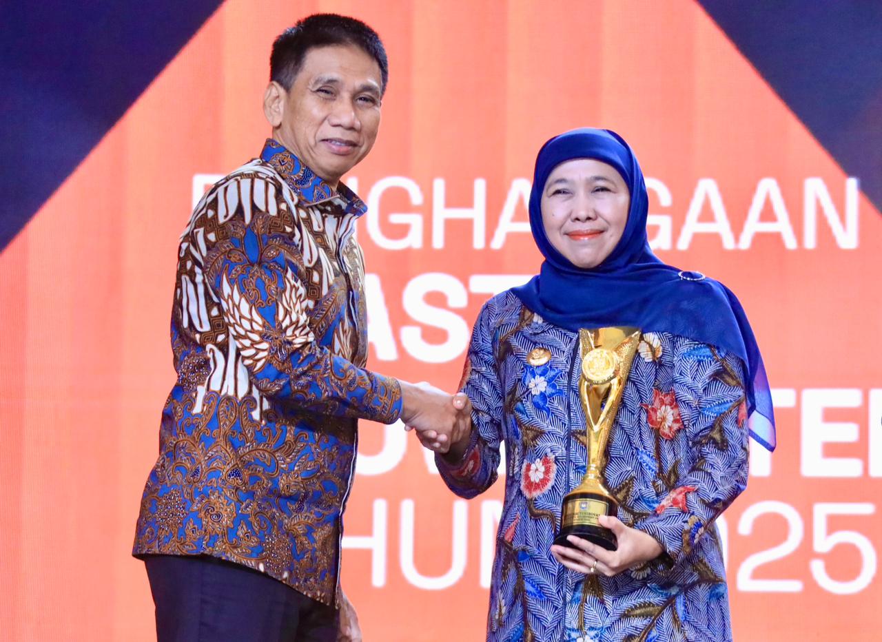 Gubernur Khofifah: Inovasi Kunci Layanan Publik Berkualitas, Jatim Menang Lagi di Ajang IGA 2025