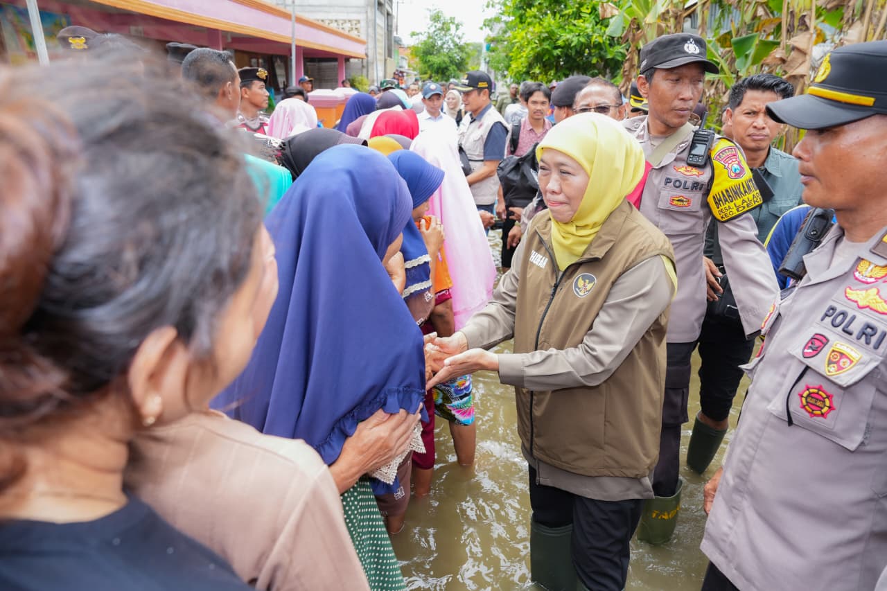 Gubernur Khofifah Pastikan Penanganan Banjir Lamongan Dilakukan Cepat, Tepat dan Terkoordinasi