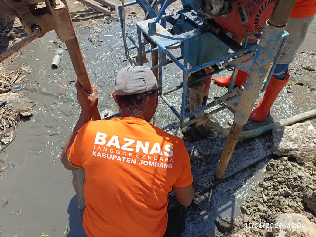 Dukung Pemulihan Pendidikan dan Ibadah, Baznas Jombang Bangun Sumur Bor