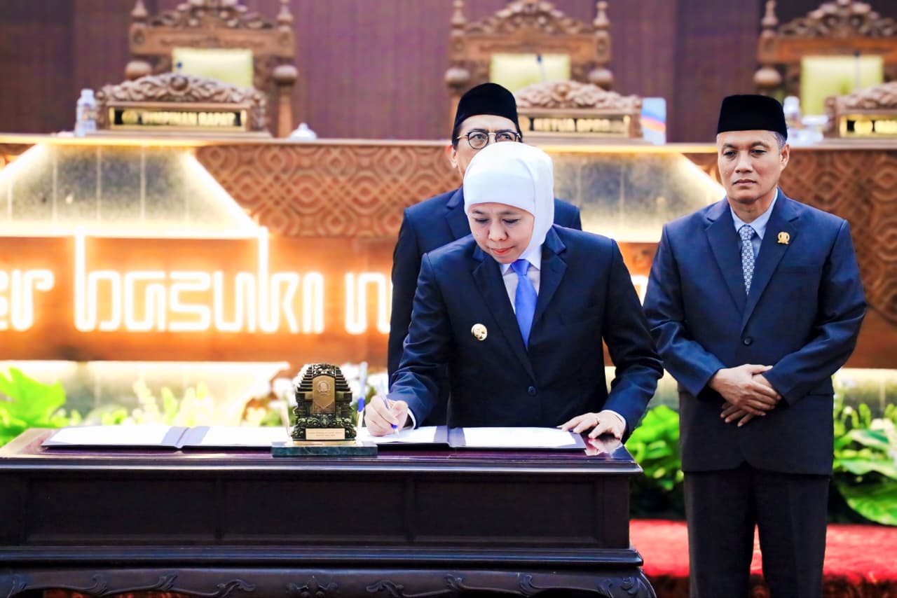 Gubernur Khofifah Dorong Implementasi Dua Perda Baru untuk Percepatan Pembangunan Garam Nasional dan Penguatan Manajemen Bencana Jatim