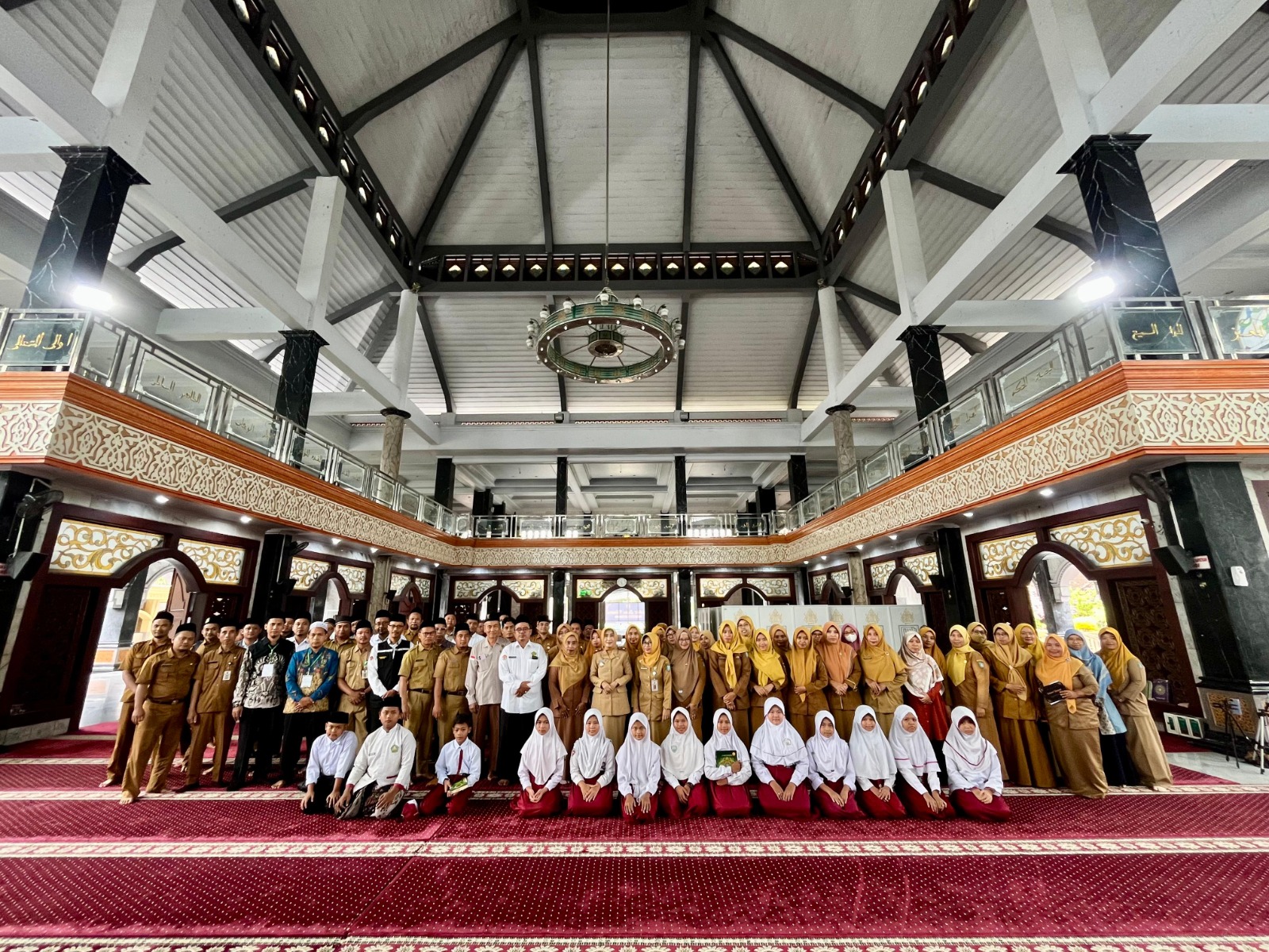Tadarrus Serentak Perkuat Nilai Spiritual di Sekolah