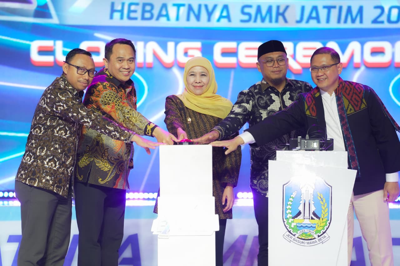 Gubernur Khofifah Dorong Budaya Hidup Bersih dan Berkelanjutan di Sekolah