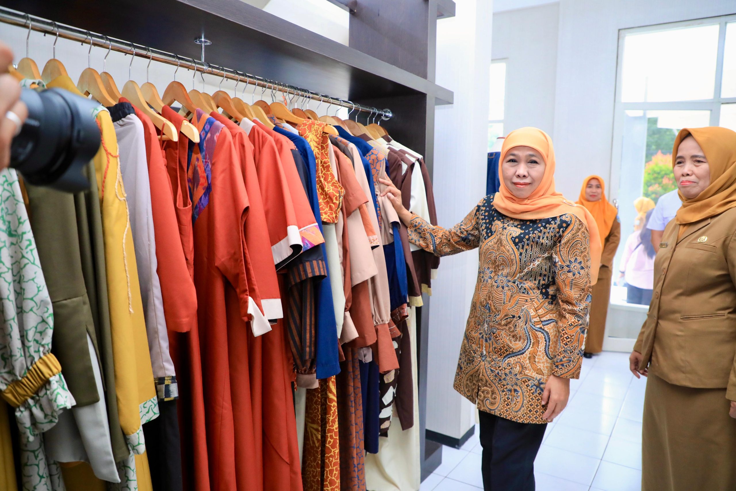 Gubernur Khofifah: Murid SMKN 1 Buduran Tak Hanya Belajar, Tapi Sudah Siap Kerja dan Berwirausaha