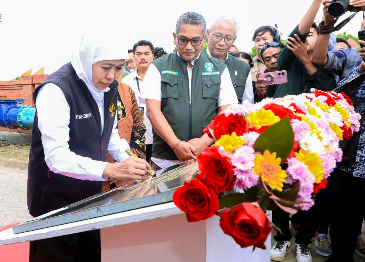 Gubernur Khofifah Perkenalkan Sistem Penyediaan Air Minum SPAM Mojolagres dengan Kapasitas Baru