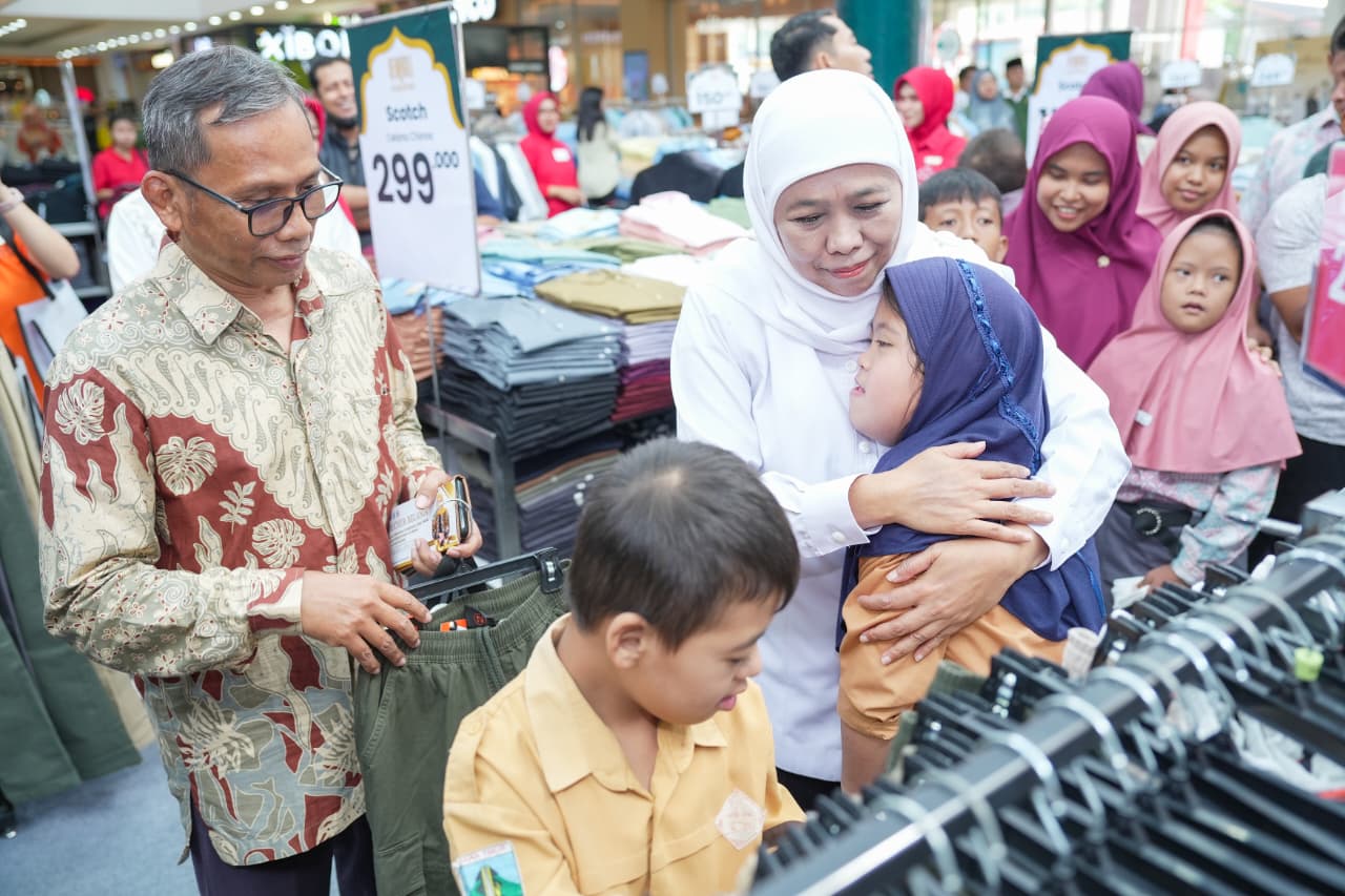 Gubernur Khofifah Apresiasi Dedikasi Guru Pendamping Murid Berkebutuhan Khusus