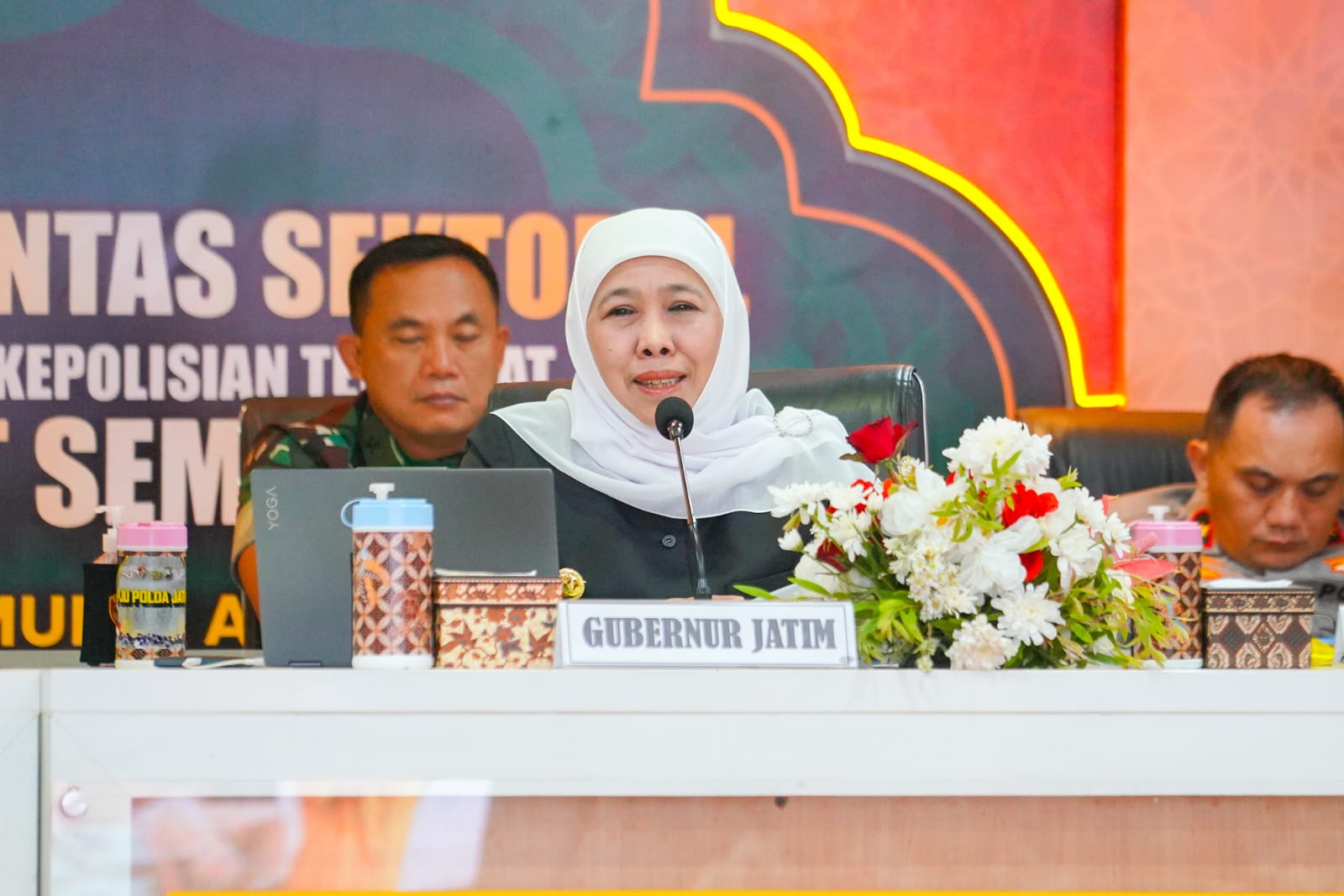 Gubernur Khofifah Indar Parawansa Dorong Sinergi Lintas Sektor Sukseskan Operasi Ketupat Semeru 2026