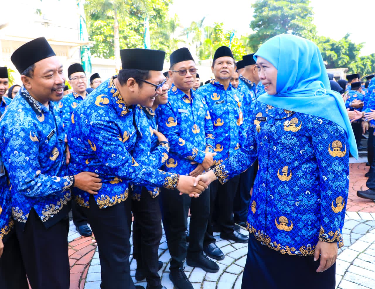 Gubernur Khofifah Larang ASN Gunakan Kendaraan Dinas untuk Mudik, Tekankan Integritas Aparatur