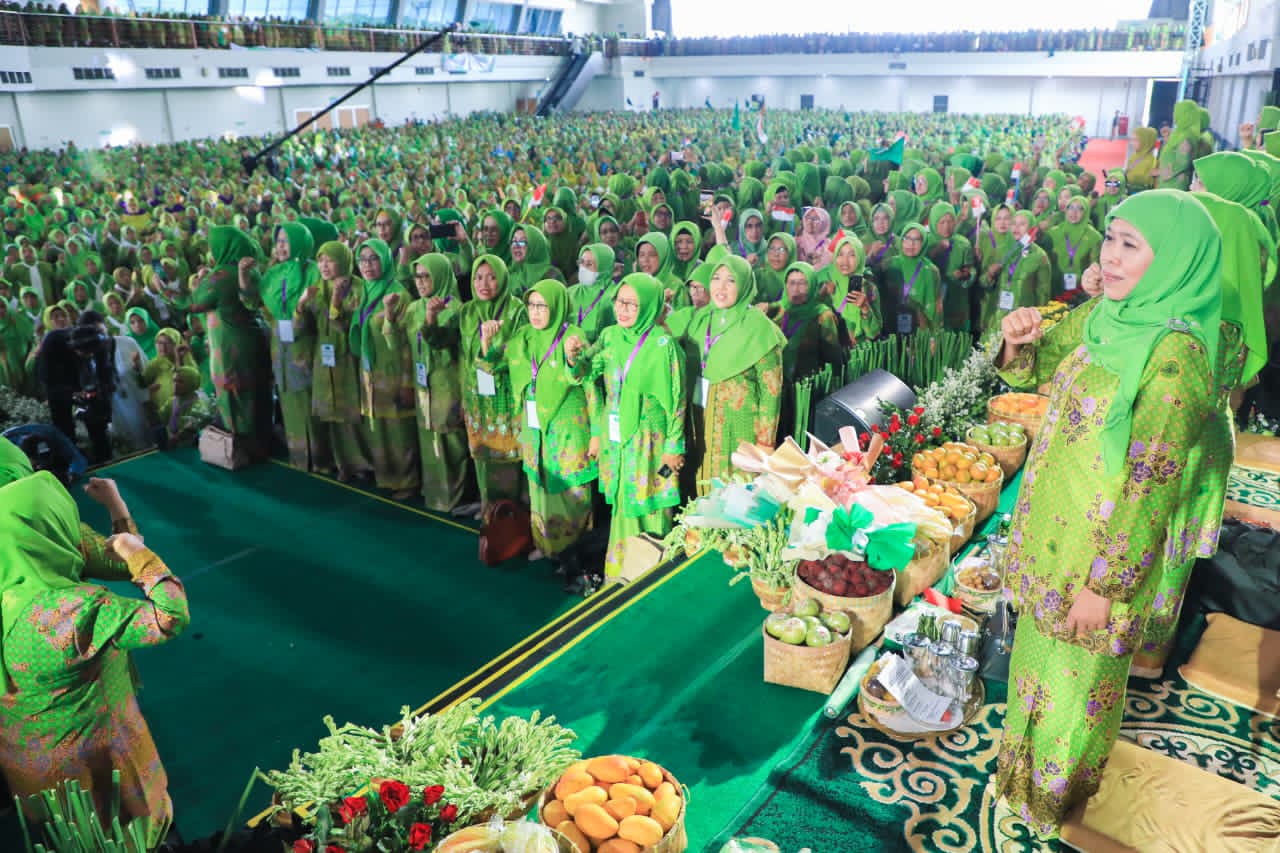Khofifah Dorong Muslimat NU Istiqomah Rawat Tradisi dan Bangun Kemandirian di Tengah Krisis Global