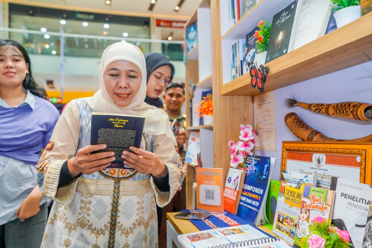 Gubernur Khofifah Serukan Gerakan Membaca untuk Cetak Generasi Cerdas dan Kompetitif Global