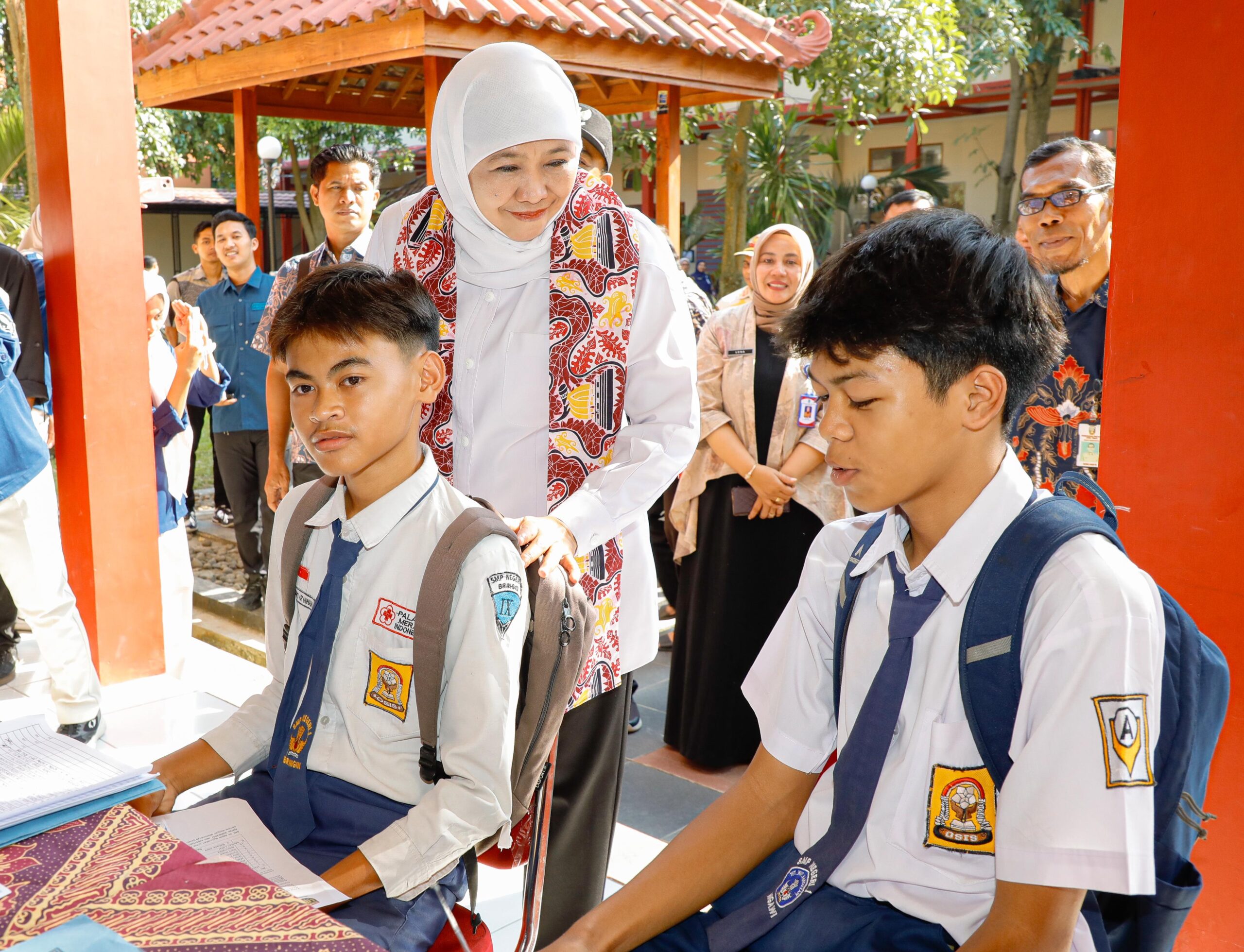 Gubernur Khofifah Minta Peserta Lolos SPMB Jatim Tidak Lewatkan Daftar Ulang, Kesempatan Diraih Lewat Persaingan Ketat